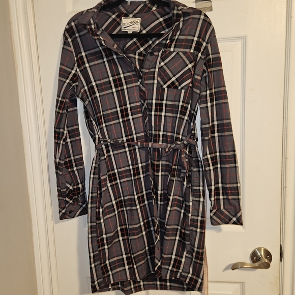 BC clothing oversized flannel top, cottage, western, Y2K, farmgirl, 90s, gingham - Picture 7 of 9